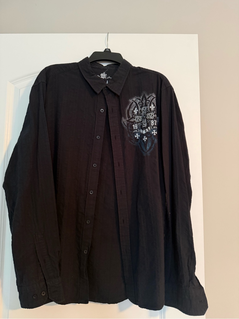 Helix Black Graphic Cotton Tee with White Crest Print